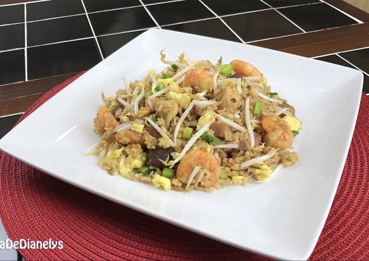 Arroz Con Pollo Estilo Cubano