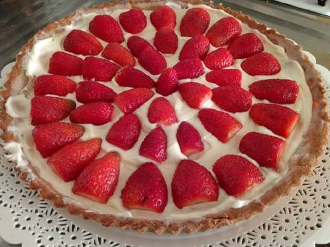 Tarta De Frutilla Con Crema Y Gelatina Receta De Cesar Cookpad