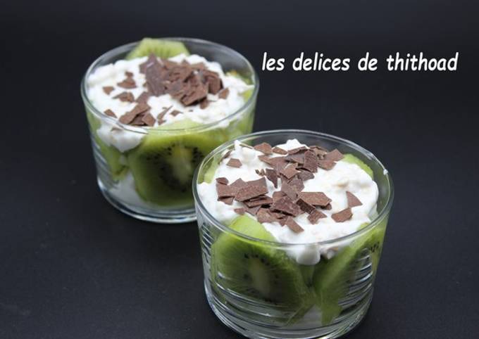 Verrines Au Fromage Blanc Et Kiwis De Annyvonne Postic Cookpad