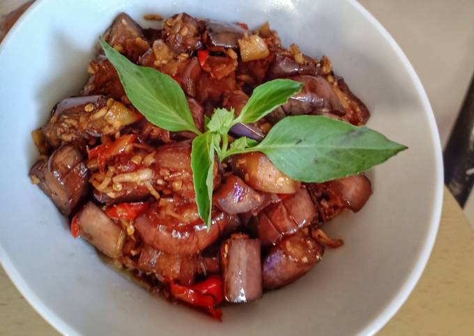 Resep Tumis Pedas Terong Ungu Oleh Fieny Cookpad