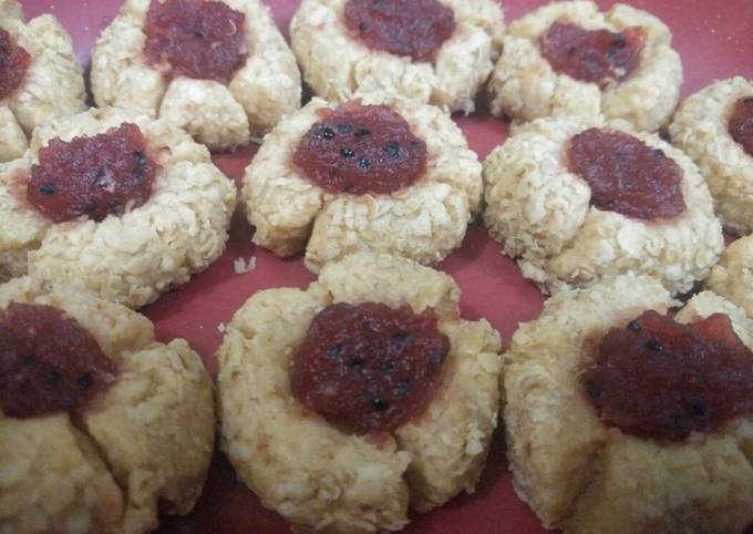 Resep Thumbprint Cookies Oleh Miftah Furaidah Cookpad