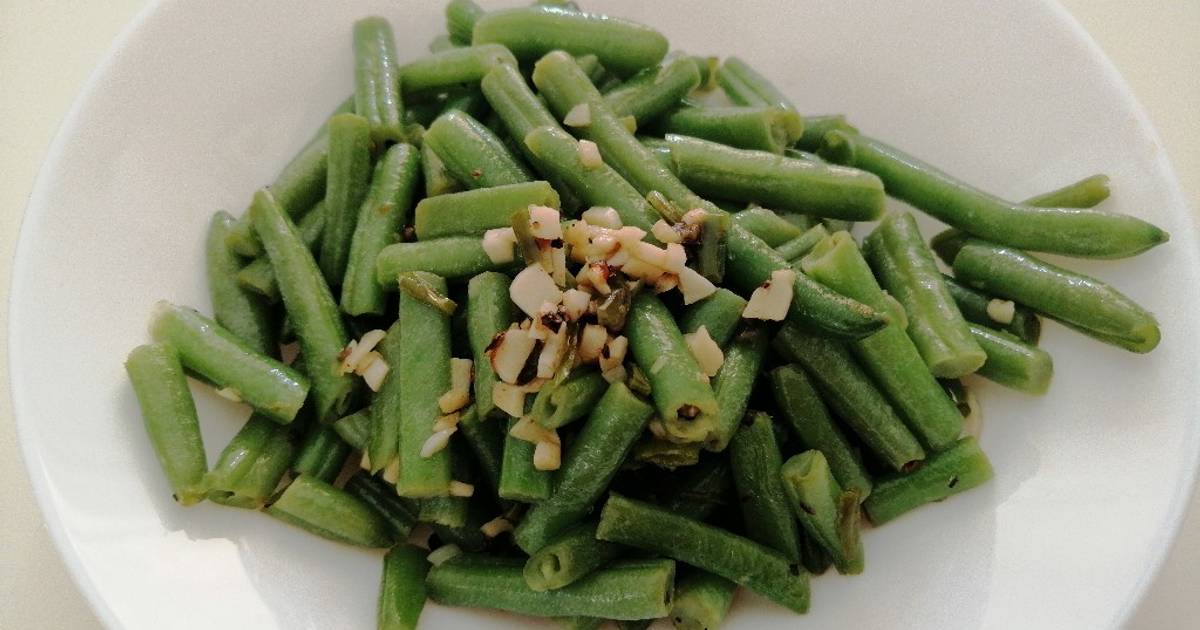 French Beans sautéed in butter and garlic Recipe by Rachna Cookpad