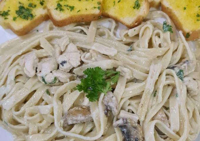 Resep Fettuccine Creamy Oleh Sarah Cookpad