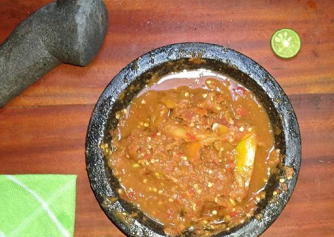 Resep Sambal Tomat Terasi Jeruk Limau Oleh RinaRina Cookpad