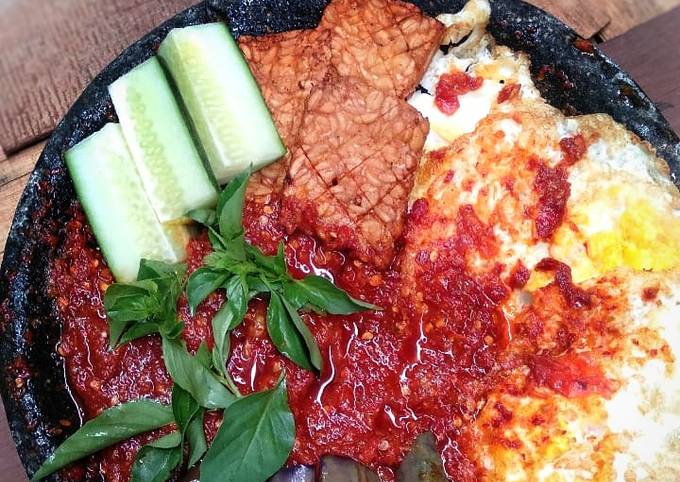 Resep Sambal Penyet Telur Tempe Oleh Fitria Cookpad