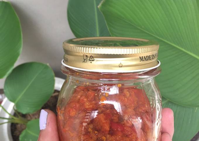 Resep Sambel Terasi Tomat Matang Stok Oleh Racunwarnawarni Cookpad