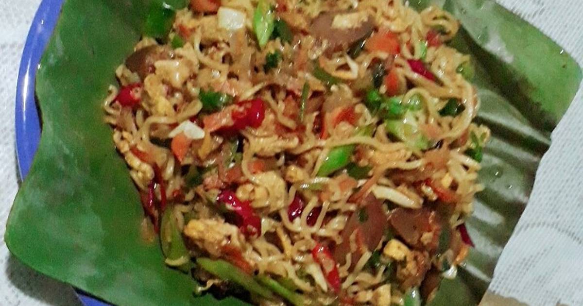 Resep Mie Goreng Bumbu Iris Oleh Nidarudi Cookpad