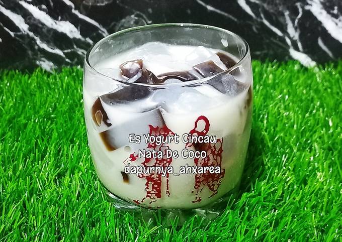 Resep Es Yogurt Cincau Nata De Coco Oleh Trinity Alexandrea Cookpad