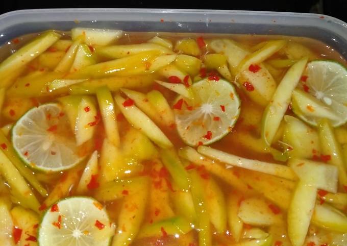 Resep Asinan Rujak Kedondong Segerr Oleh Uciirahma P Cookpad