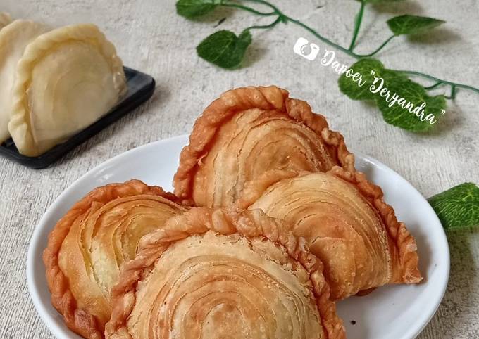 Resep Pastel Singapur Karipap Oleh Febry Caturia Cookpad