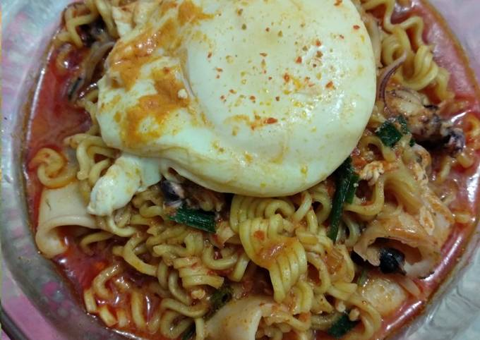 Resep Indomie Tumis Spesial Oleh Cut Hatia Cookpad