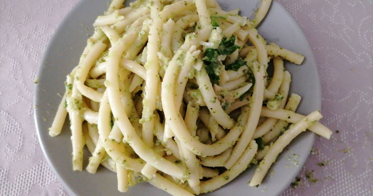 Ricetta Bucatini Con Pesto Di Zucchine Rucola E Tonno Di Rossella