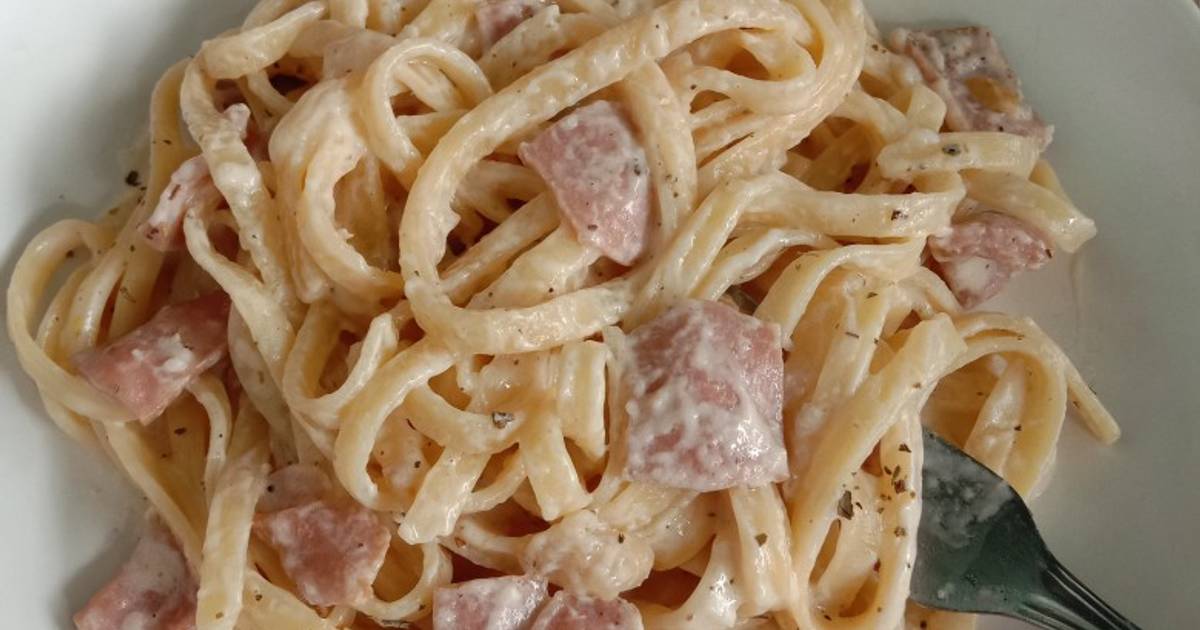 Resep Fettuccine Beef Sausage Carbonara Oleh Erlyn Bukhori Cookpad