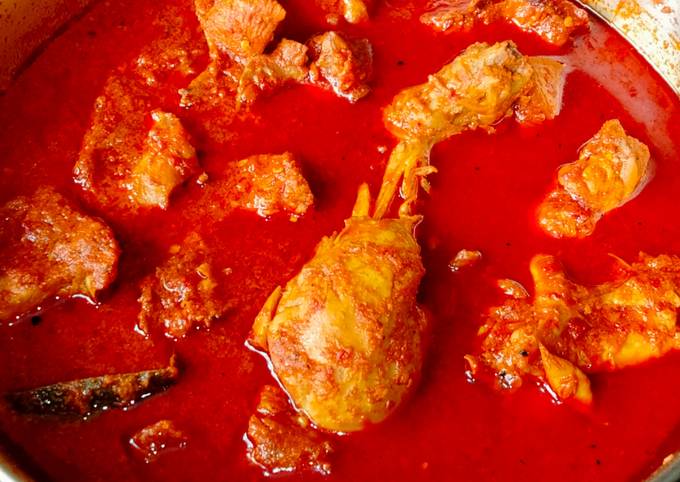 Fiery Red Chicken Curry Recipe MURGIR LAAL JHOL Bengali Spicy