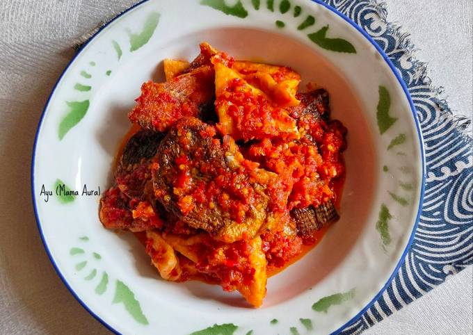 Resep Balado Ikan Nila Oleh Ayu Mama Aura Cookpad