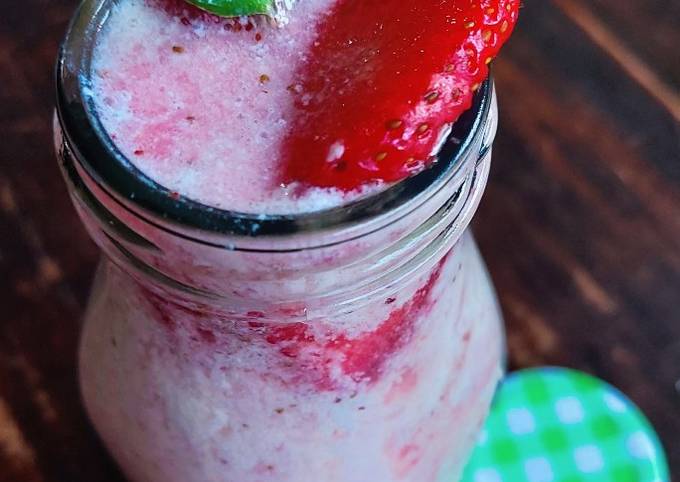 Resep Milk Cheese Strawberry Yakult Sprite Oleh Veronica Cookpad