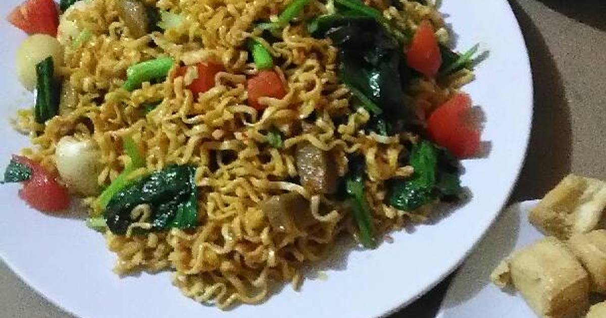 Resep Mie Goreng Telur Puyuh Oleh Ella Meantoro Cookpad