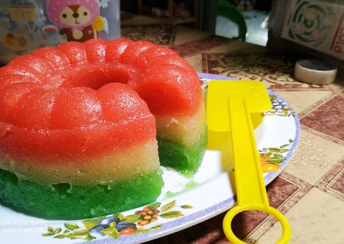 Resep Lapis Singkong Pelangi Oleh Fimaa Cookpad