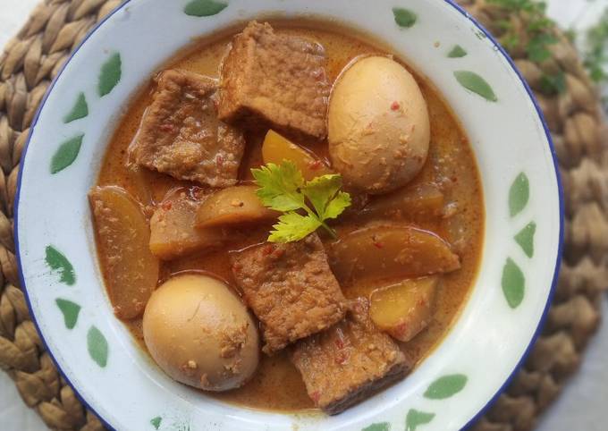 Resep Semur Telur Tahu Kentang Oleh Meieka Cookpad