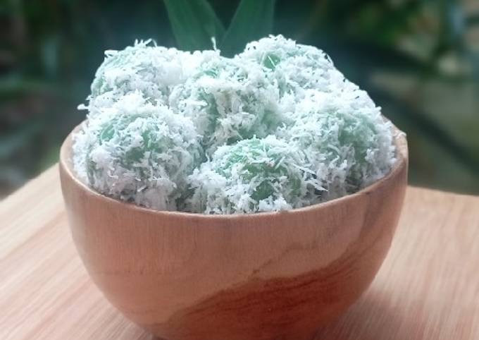 Resep Klepon Ala Chef Devina Hermawan Oleh Maya Qomkriah Cookpad