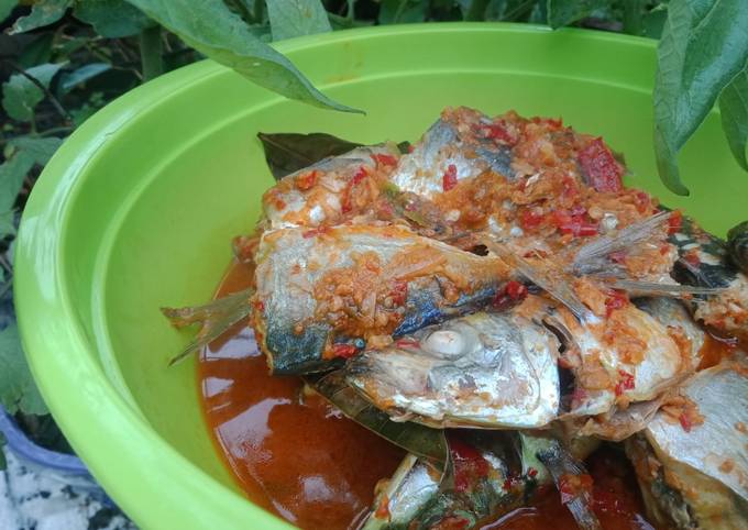 Resep Sambal Ikan Dencis Oleh Indah Taufiq Cookpad