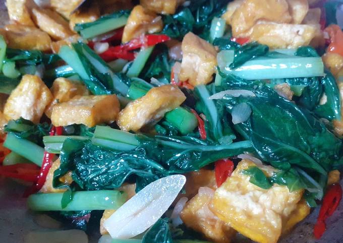 Resep Tumis Sawi Ijo Tahu Kuning Simple Oleh Naritaputri Kunari Cookpad