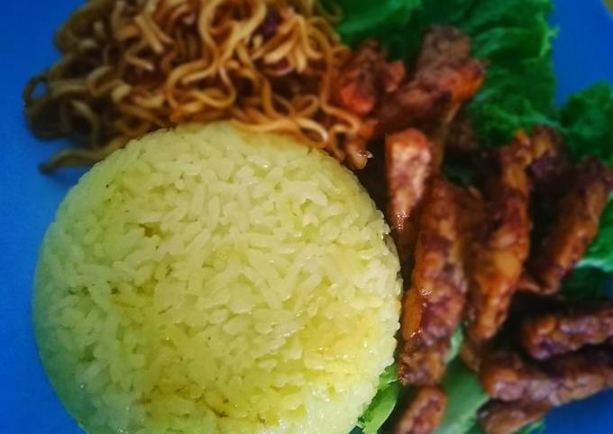 Resep Nasi Kuning Sederhana Oleh Ummu Syafiqah Cookpad