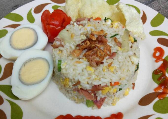 Resep Nasi Goreng Daging Asap Ala Resto Oleh Mommy Rey Cookpad