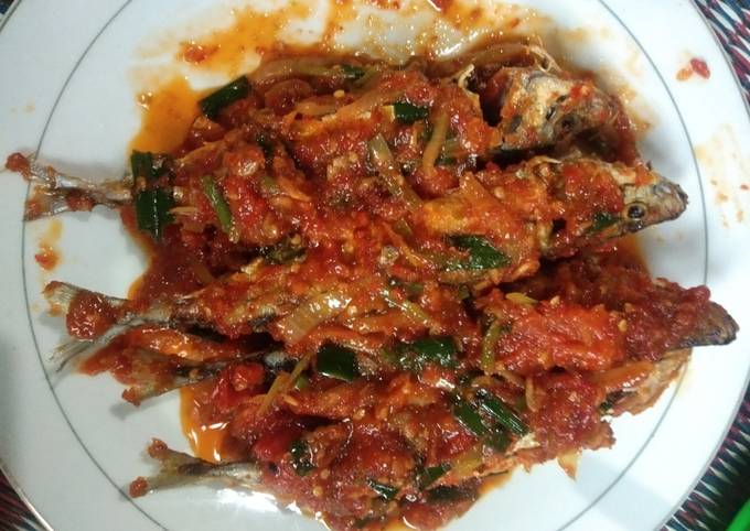 Resep Sambal Ikan Dencis Oleh Ari Rianti Rahayu Cookpad