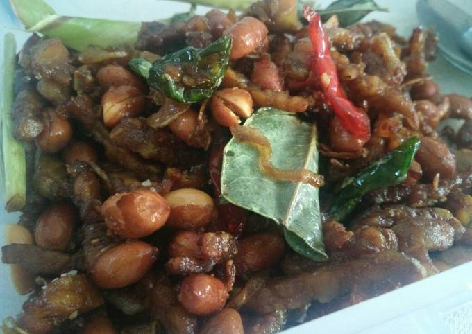 Resep Orek Tempe Kering Kacang Tanah Super Simpel Oleh Rahmi Novitasari