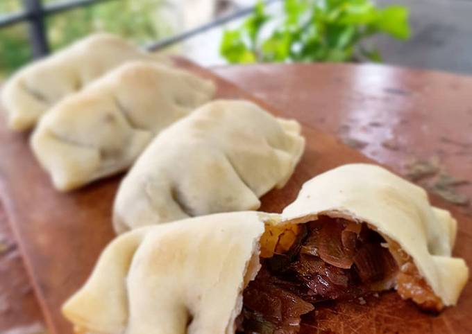 Empanadas De Carne Cortada A Cuchillo Al Vino Tinto Receta De Rotten