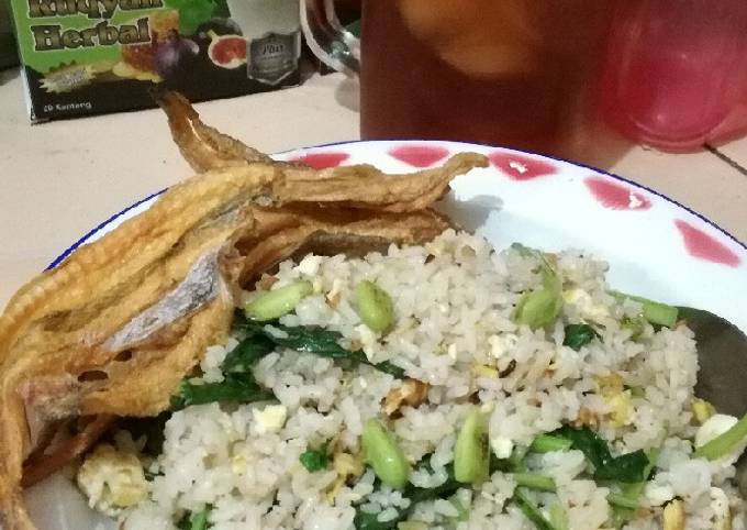 Resep Nasi Goreng Pete Oleh Yuyun Yuniarti Cookpad