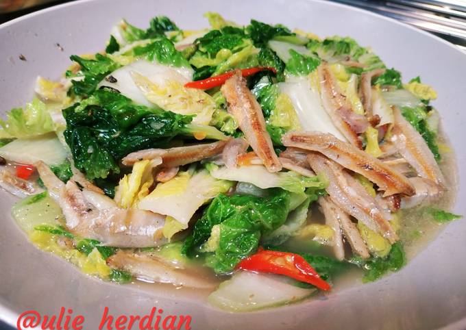 Resep Cah Sawi Putih Dan Teri Oleh Ulie Herdian Cookpad