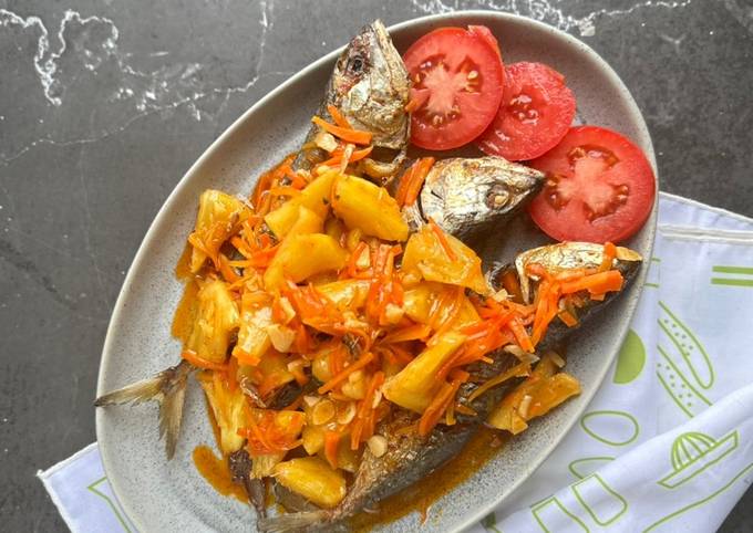 Resep Ikan Kembung Nanas Asam Manis Oleh Rini Dwi Astuti Cookpad