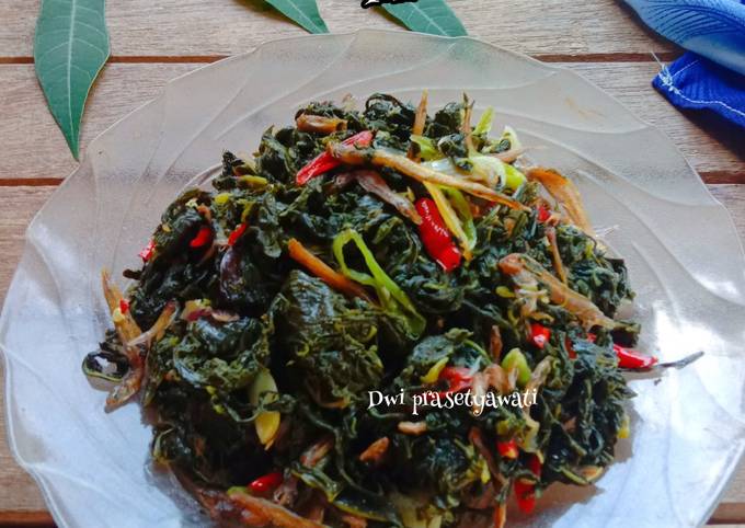 Resep Tumis Daun Singkong Teri Oleh Dwi Prasetyawati Cookpad