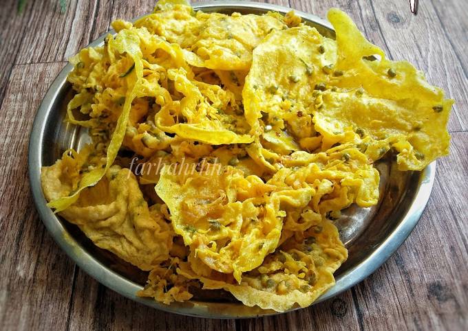 Resep Tumpi Peyek Kacang Ijo Oleh Farhah Cookpad