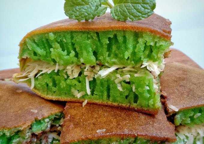 Resep Martabak Manis Terang Bulan InsyaaAllah Bersarang Oleh Adelia