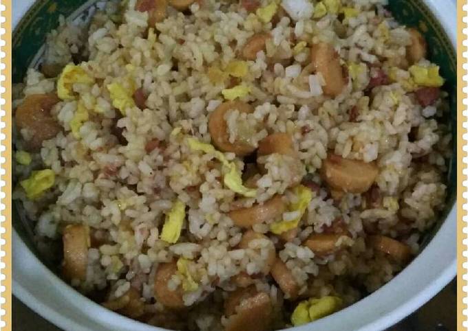 Resep Nasgor Sosis Dan Kornet Oleh Mey Nn Cookpad