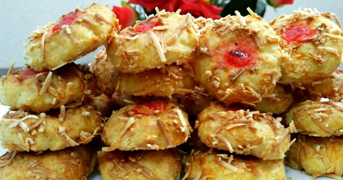 Resep Strawberry Thumbprint Cookies Oleh Bunda Tsaqib Cookpad