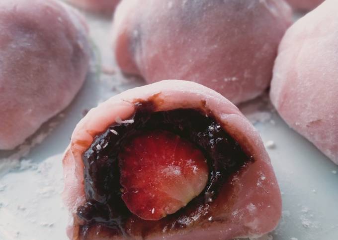 Resep Strawberry Ichigo Daifuku Oleh Riris Hadi Cookpad