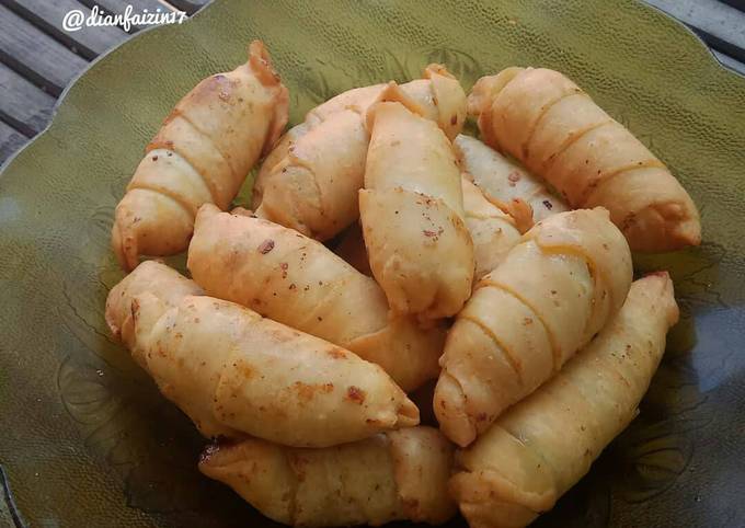 Resep Molen Pisang Oleh Dian Rosdiana Lanesa Cookpad