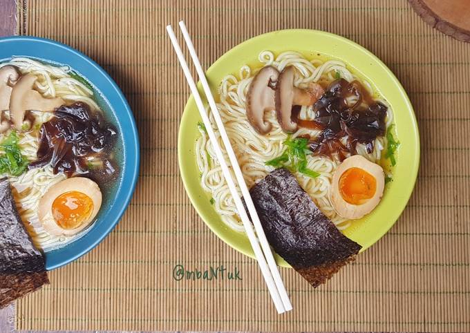 Resep Shoyu Ramen Simpel Semudah Mie Instant Oleh Tituk SK Cookpad