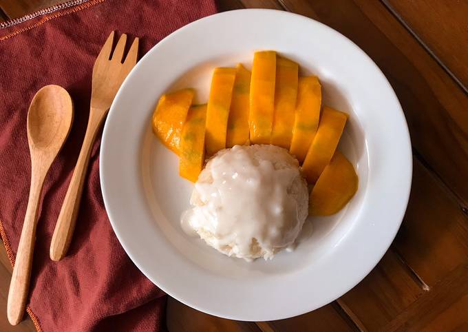 Milli Mango Sticky Rice