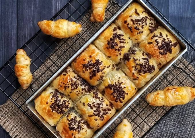 Resep Bolen Pisang Homemade Puff Pastry Oleh Baking With Otang