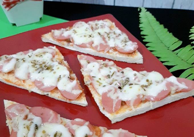 Resep Pizza Roti Tawar Oleh Arum Yusia Cookpad