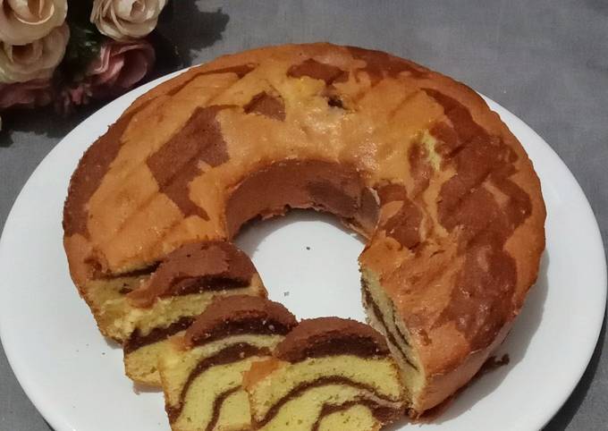 Resep Zebra Butter Cake Oleh Indri Arwin Cookpad