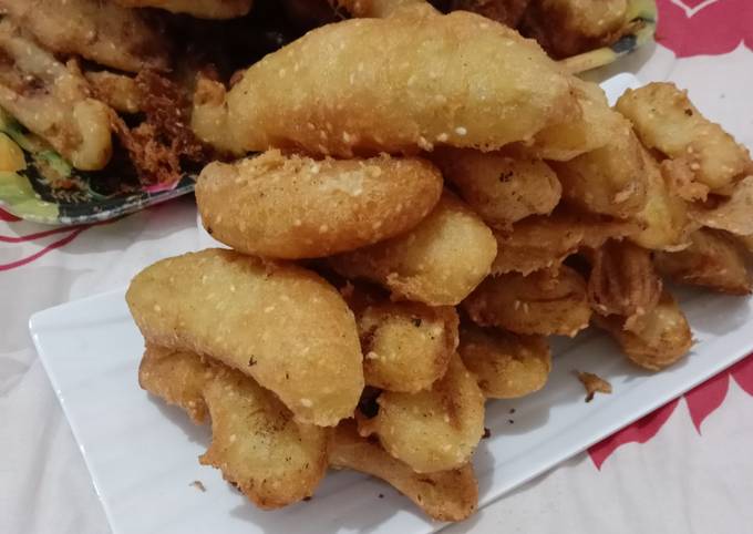 Resep Pisang Goreng Wijen Simple Oleh Naqiyyah Cookpad