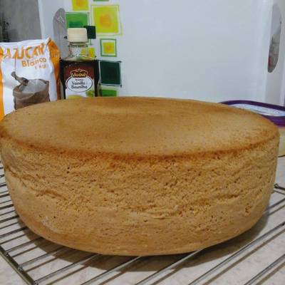 Bizcocho Para Tarta Receta De Mari Carmen Santiago Lopez- Cookpad