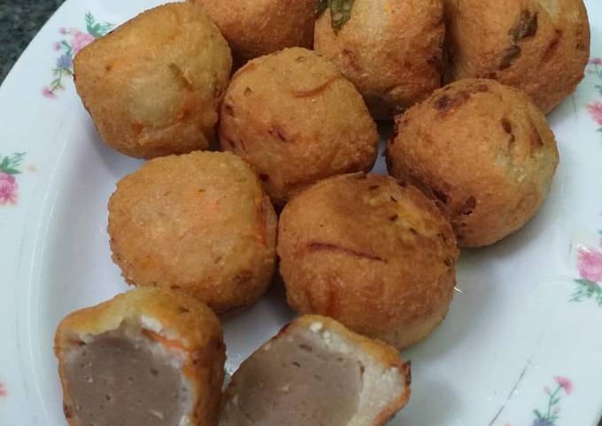 Resep Tahu Bulat Isi Bakso Oleh Mama Adel Cookpad