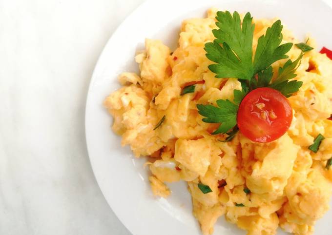 Resep Easy Egg 1 5 Menit Scrambled Eggs Oleh Dek Lala Cookpad